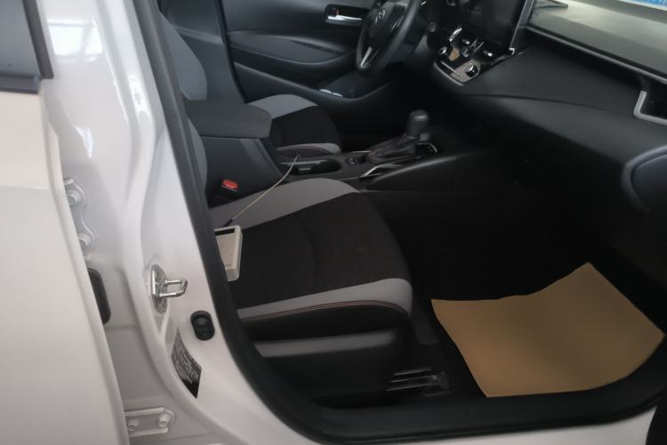 Used Toyota Corolla 2021 1.2T S-CVT Elite PLUS Edition Right Front Seat