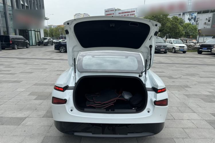Used XPeng P7 2020 670N Trunk