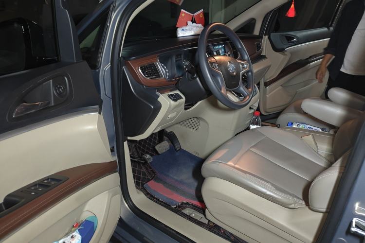 Used Buick GL8 2018 28T Comfort Model China VI Standard