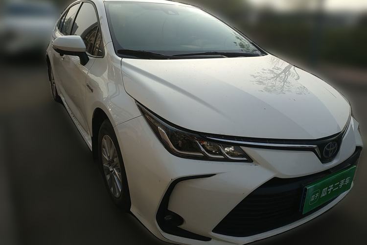 Used Toyota Corolla 2021 Dual-Engine 1.8L E-CVT Pioneer Edition Front Right 45 Deg