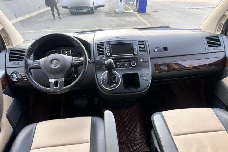 Used Volkswagen Multivan 2012 2.0 TSI Four-Wheel Drive Deluxe Edition
