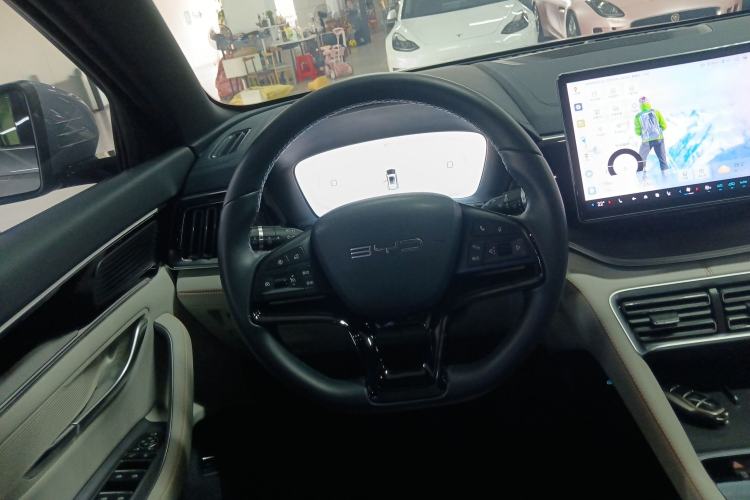 Used BYD Song PLUS New Energy 2023 Champion Edition DM-i 110KM Flagship Model Steering Wheel