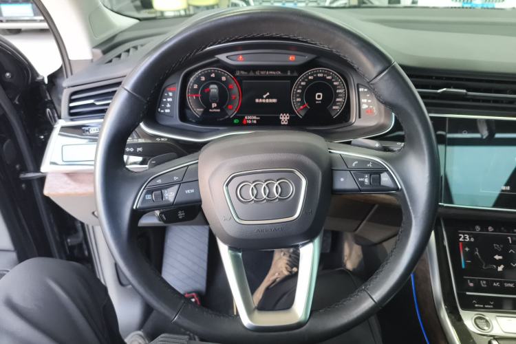 Used Audi Q7 2022 55 TFSI quattro S line Sport model