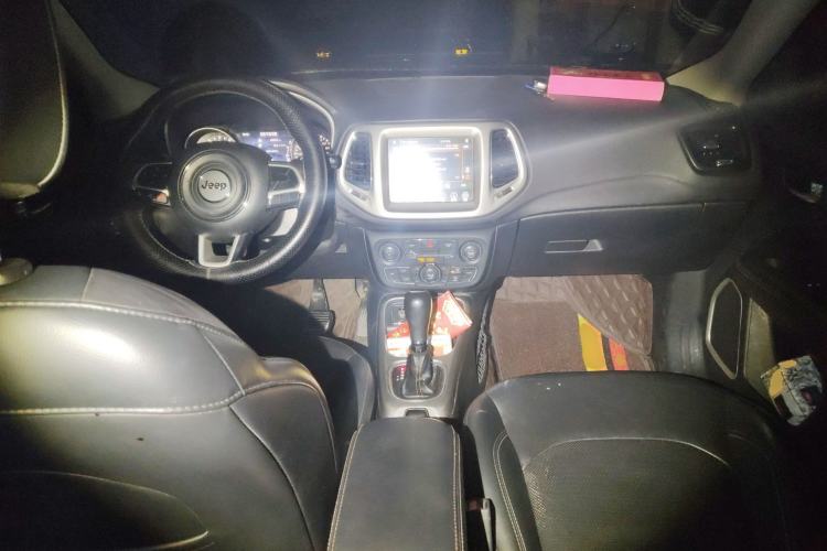 Used Jeep Compass 2017 200T Automatic Family Edition
