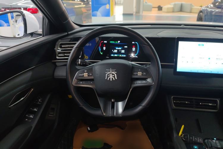 Used BYD Qin L 2024 DM-i 80KM Leading Model
