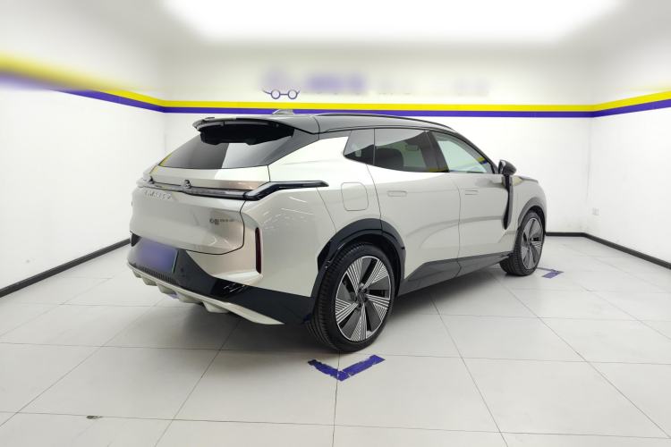 Used Lynk & Co 08 EM-P 2023 245km Ultra-Long Range Halo
