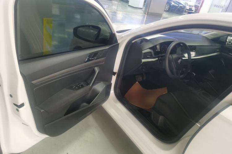 Used Volkswagen Lavida 2019 1.5L Automatic Fashion Edition China VI Driver Seat