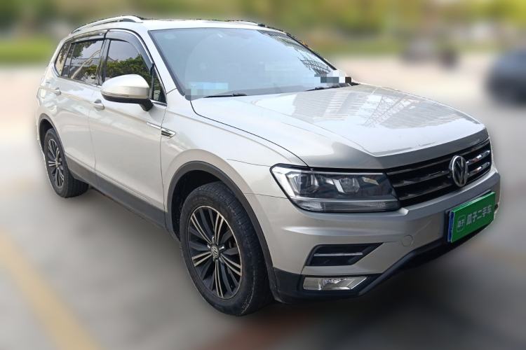 Used Volkswagen Tiguan L 2019 330TSI Automatic Two-Wheel Drive Panoramic Comfort Edition China VI Standard Front Right 45 Deg