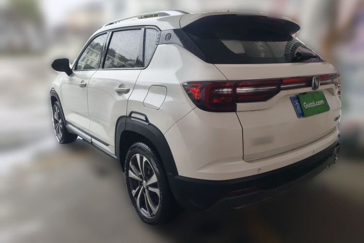 Used Changan CS35PLUS 2021 Revised Version Glory Million Edition 1.6L Manual Luxury Edition
