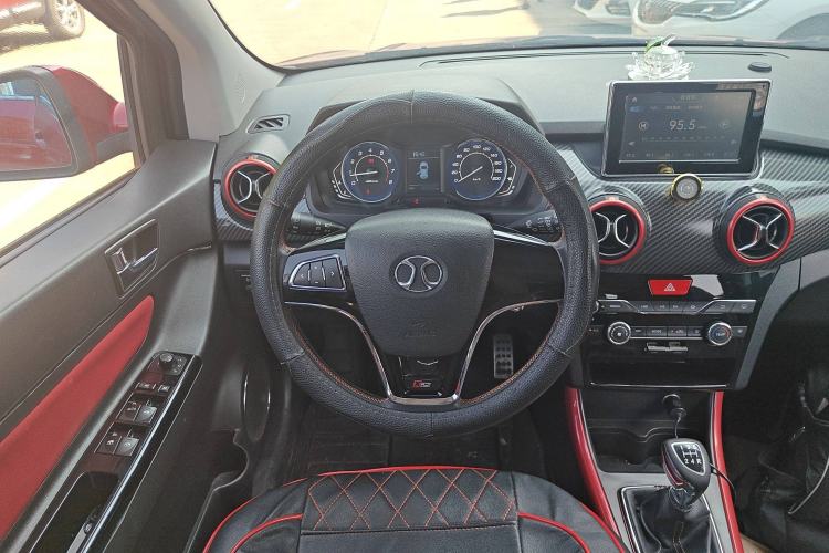 Used BAIC Senova X25 2015 1.5L Manual Elite Edition
