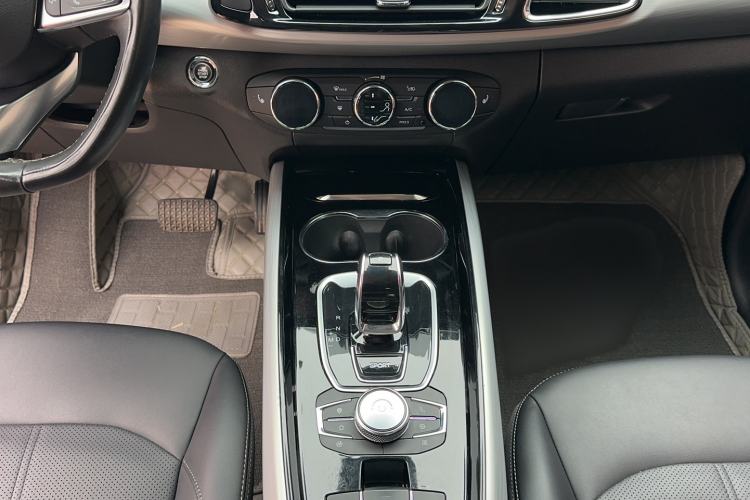 Used EXEED Lingyun 2019 1.6T Two-Wheel Drive Diamond Edition