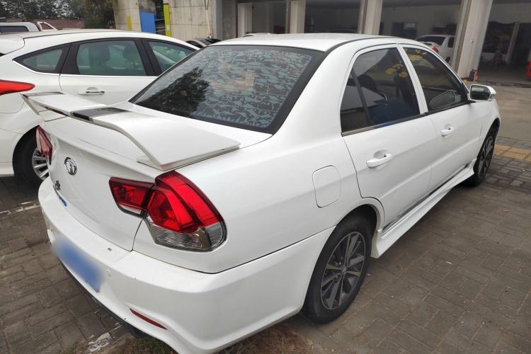 Used Soueast V3 Lingyue 2015 1.5L Manual Style Edition