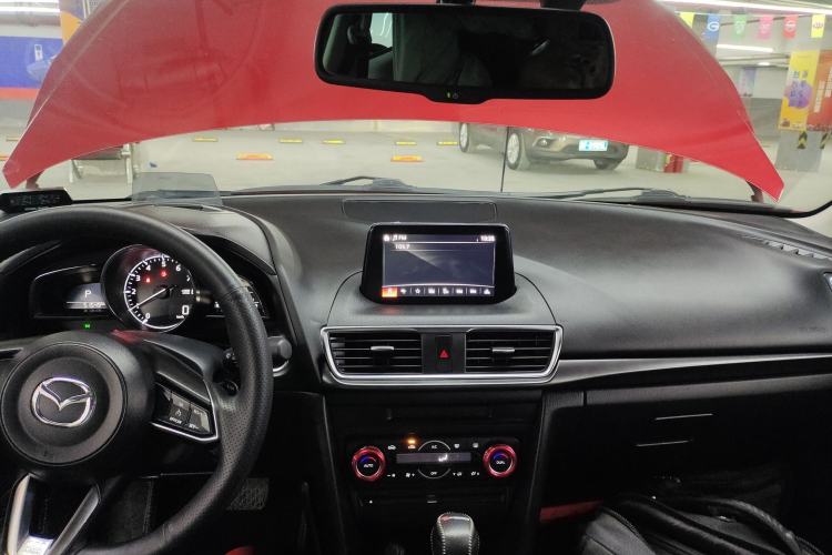 Used Mazda Mazda 3 Axela 2017 Hatchback 2.0L Automatic Sport Model China V Emission Standard