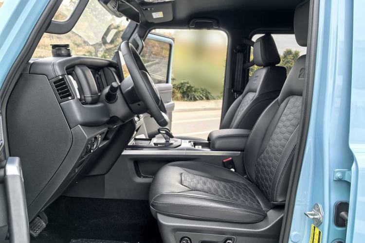 Used 212 T01 2025 2.0T Changfeng
