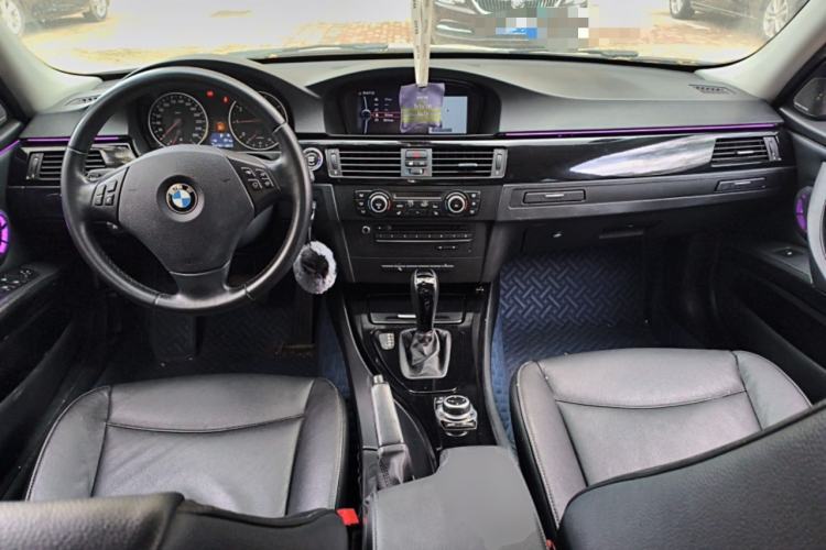 Used BMW 3 Series 2010 320i Luxury Model
