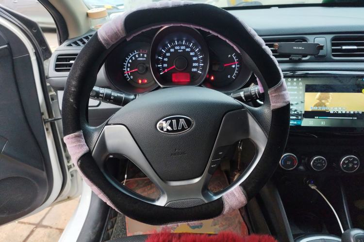 Used Kia K2 2015 Sedan 1.4L MT GLS Steering Wheel