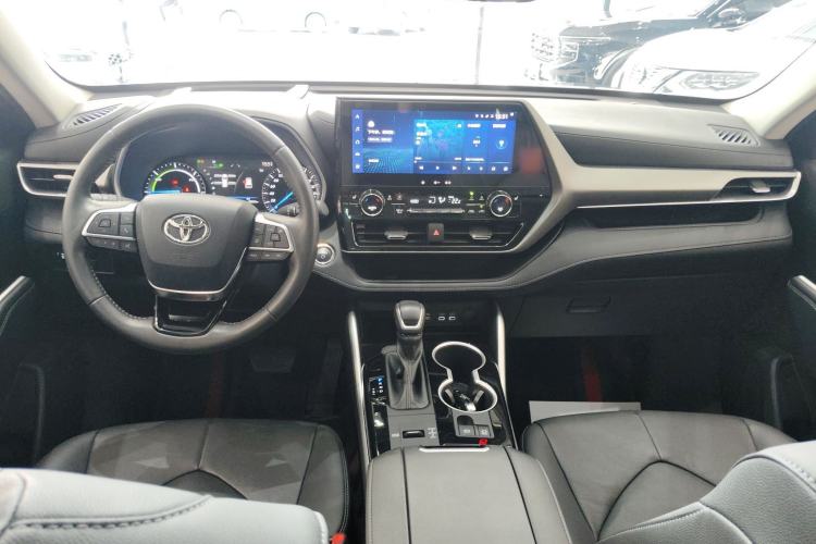 Used Toyota Highlander 2023 2.5L Smart Electric Hybrid Dual-Engine Four-Wheel Drive Prestige Version – 7 Seats Center Console