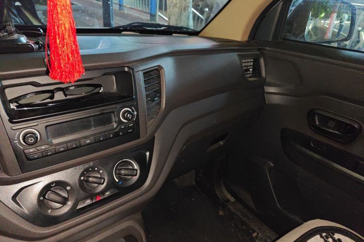 Used Wuling Hongguang V 2022 1.5L Jingqu Edition Electric-Assist LAR
