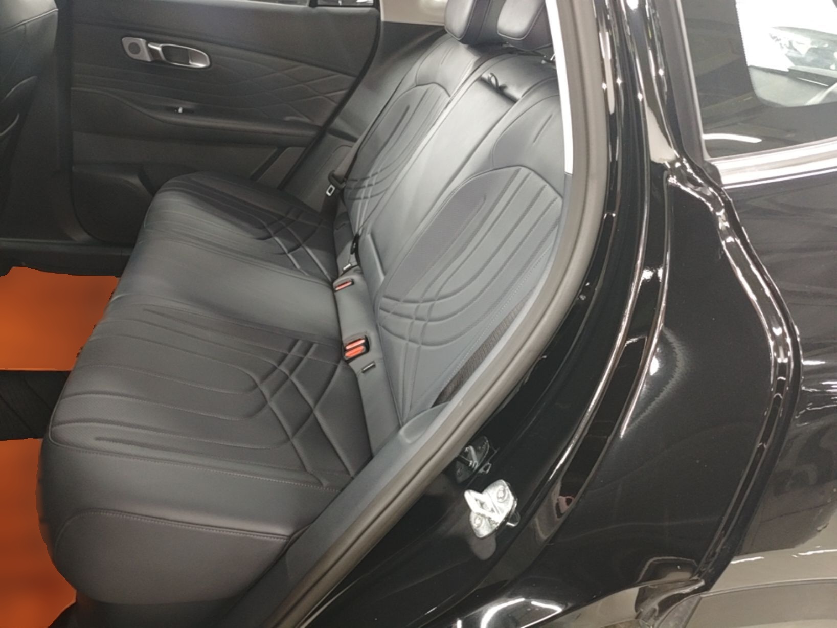 Geely Galaxy Xingjian 7 EM-i 2026 525km Long-Range+ — снимка 20