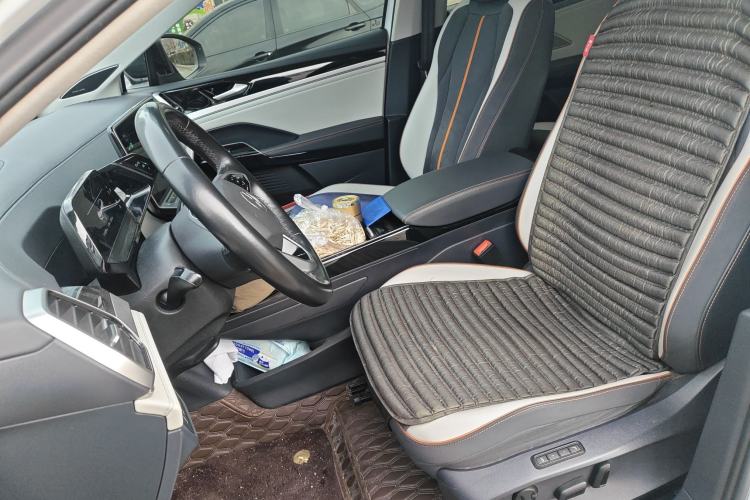 Used Volkswagen ID.6 CROZZ 2021 High-Performance PRIME Edition Left Front Seat