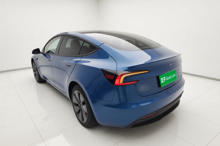 Used Tesla Model 3 2023 Rear-Wheel-Drive Version
