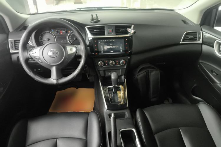 Used Nissan Sylphy 2024 Classic 1.6XL CVT Luxury Edition Center Console