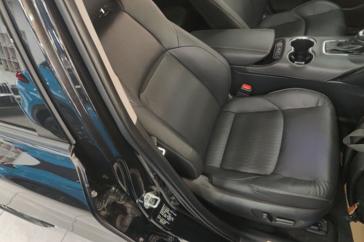 Used Toyota Venza 2022 2.0L CVT Two-Wheel Drive Prestige Edition
