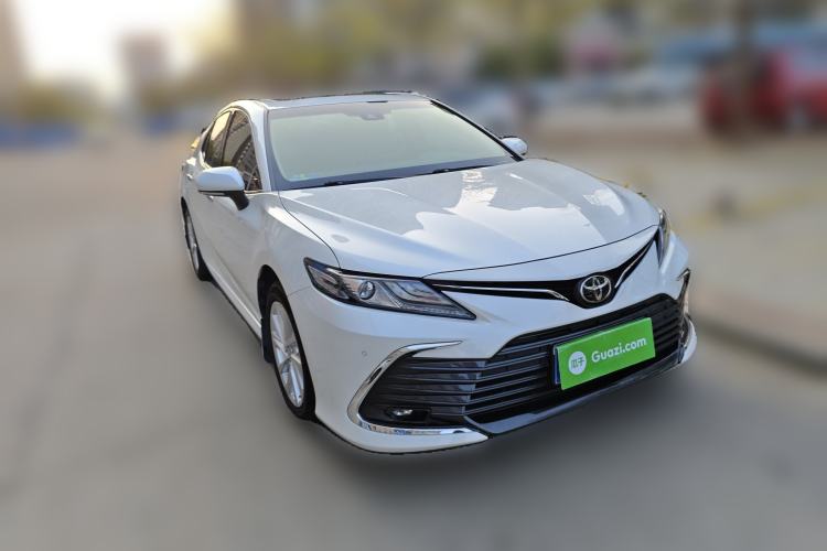 Used Toyota Camry 2021 2.0G Luxury Edition
