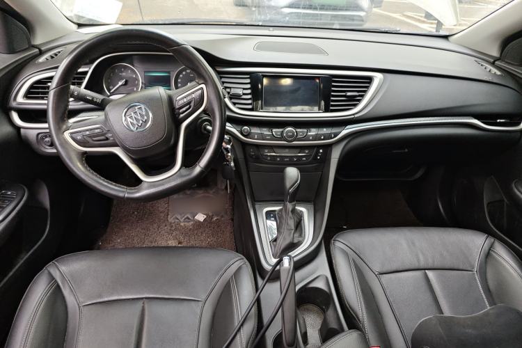 Used Buick GT 2019 18T Automatic Connected Elite Model China VI Standard Center Console