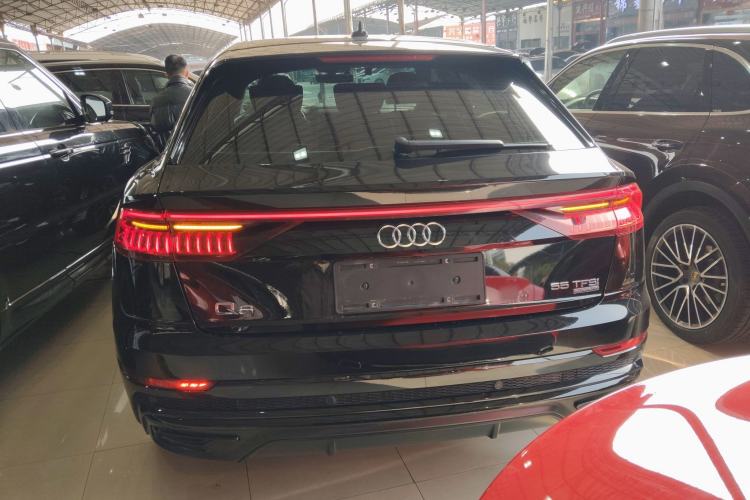 Used Audi Q8 2019 55 TFSI Luxury Dynamic Model