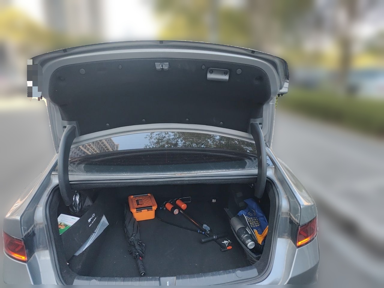 BYD Qin PLUS 2023 Champion Edition DM-i 120KM Leading Model — снимка 19