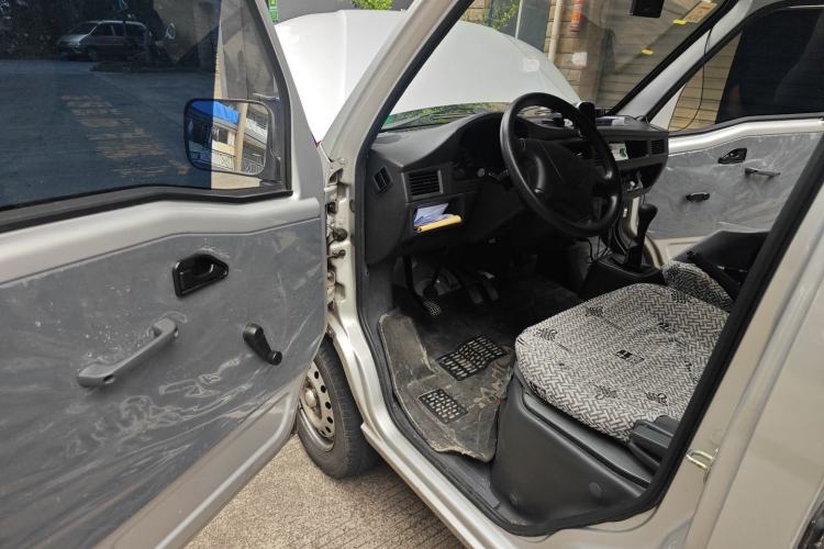 Used Wuling Zhiguang 2023 1.5L Practical Version 5/7 Seats