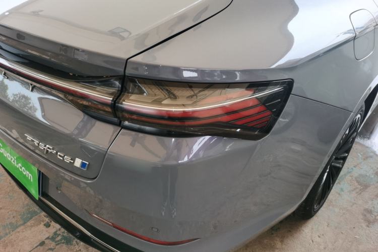 Used Geely Auto Preface 2024 Zhiqing 1.5TD Tiangong Edition Right Rear Taillight