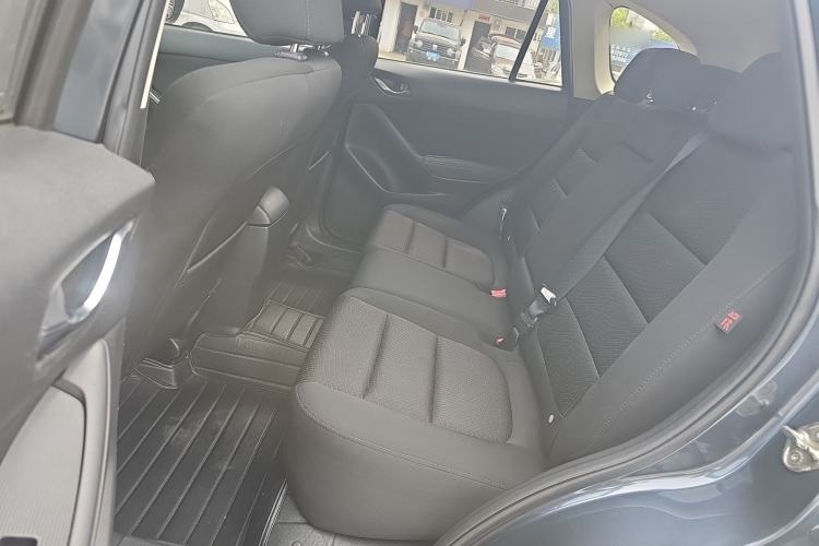 Used Mazda CX-5 2014 2.0L Automatic Two-Wheel Drive Urban Version Left Rear Seat