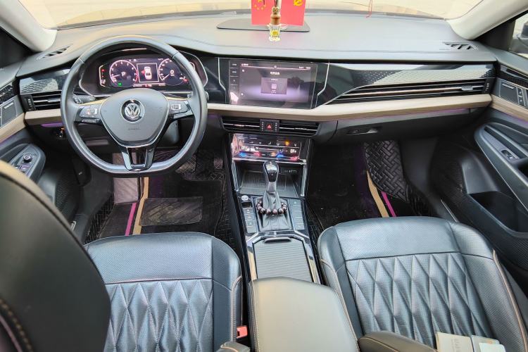 Used Volkswagen Passat 2020 330TSI Luxury Edition China VI