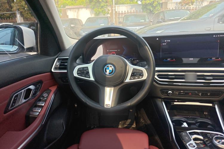 Used BMW i3 2022 eDrive 35 L Steering Wheel