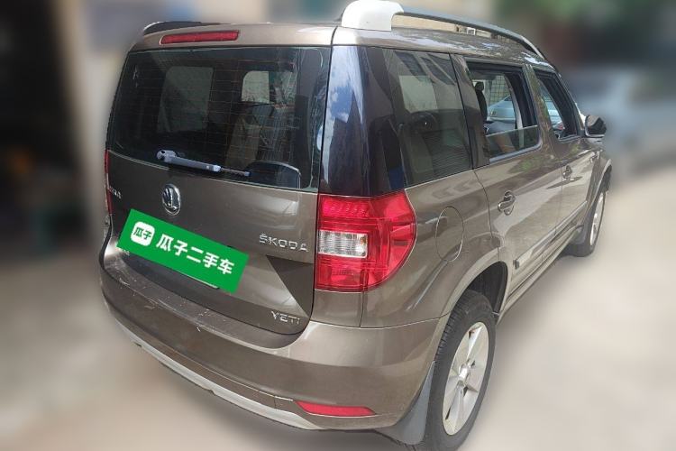 Used Skoda Yeti 2016 1.4TSI DSG Advanced Edition Rear Right 45 Deg