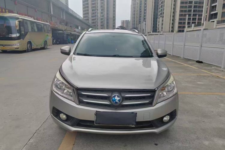 Used Venucia T70 2015 2.0L CVT Smart Choice Edition Exterior 7