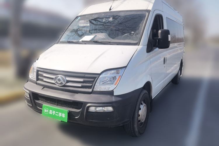 Used SAIC MAXUS Xintu V80 2019 2.5T Classic Model 6-Speed Manual Aotong Long Wheelbase Mid-Height 7-Seater