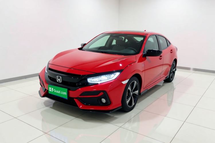 Ojetý Honda Civic 2021 HATCHBACK 220TURBO CVT Trendy Cool Edition