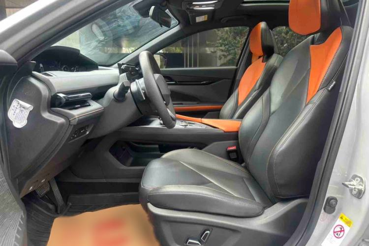 Used CHANGAN UNI-V 2022 1.5T Prestige Version Interior 9