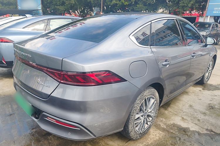 Used BYD Qin PLUS 2024 Honor Edition EV 420KM Beyond Model
