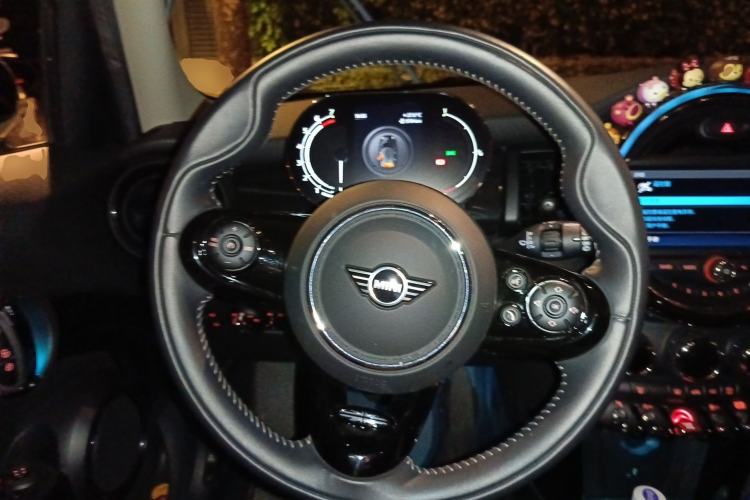 Used MINI 2021 1.5T COOPER Artist
