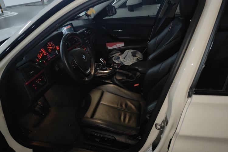 Used BMW 3 Series 2013 Facelifted 328i Sport Design Package