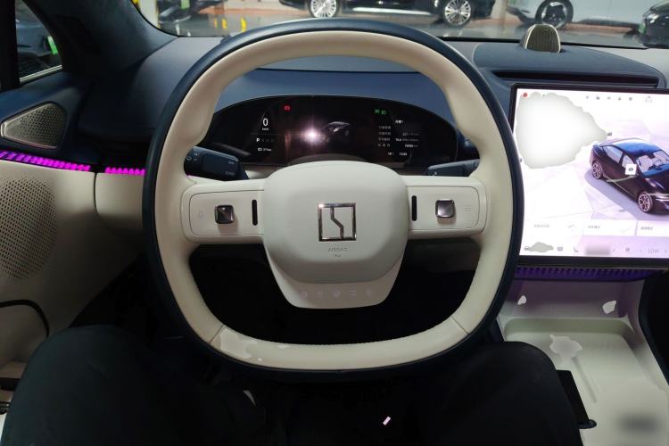 Used Zeekr 007 2024 Four-Wheel Drive Version 75 kWh Steering Wheel