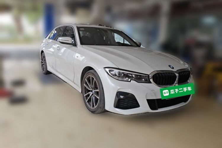 Used BMW 3 Series 2021 Facelifted 320Li M Sport Package Front Right 45 Deg