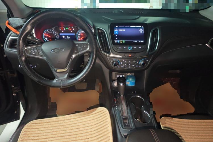 Used Chevrolet Equinox 2019 Redline 550T Automatic All-Wheel-Drive Trailblazer RS China V Standard Center Console