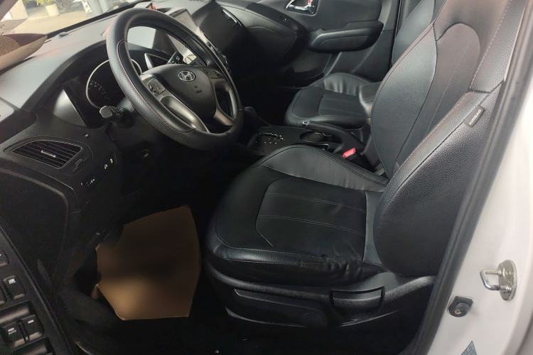 Used Hyundai ix35 2015 2.0L Automatic 2WD Smart Type China IV
