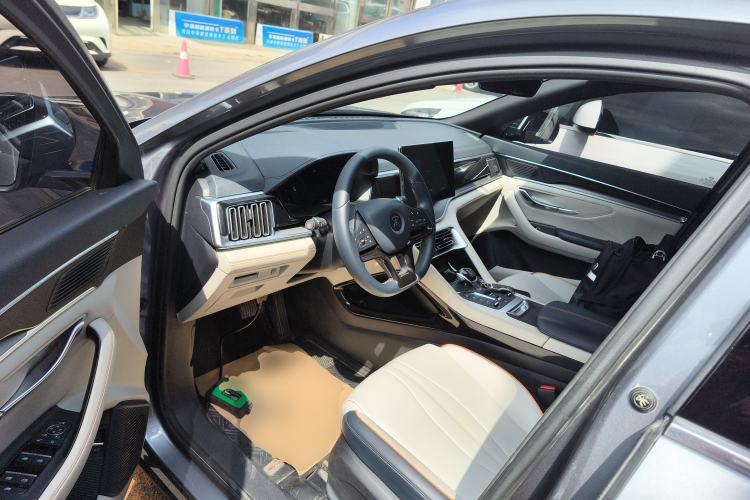 Used BYD Song PLUS New Energy 2021 DM-i 110KM Flagship Model
