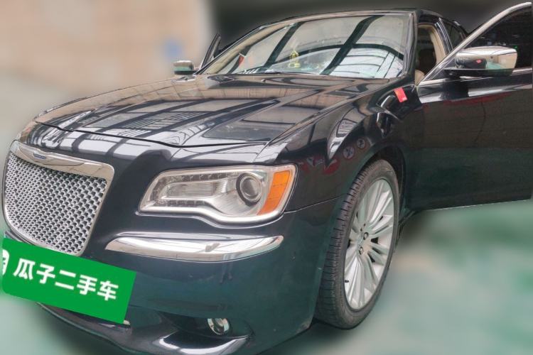 Used Chrysler 300C 2013 3.6L Luxury Edition